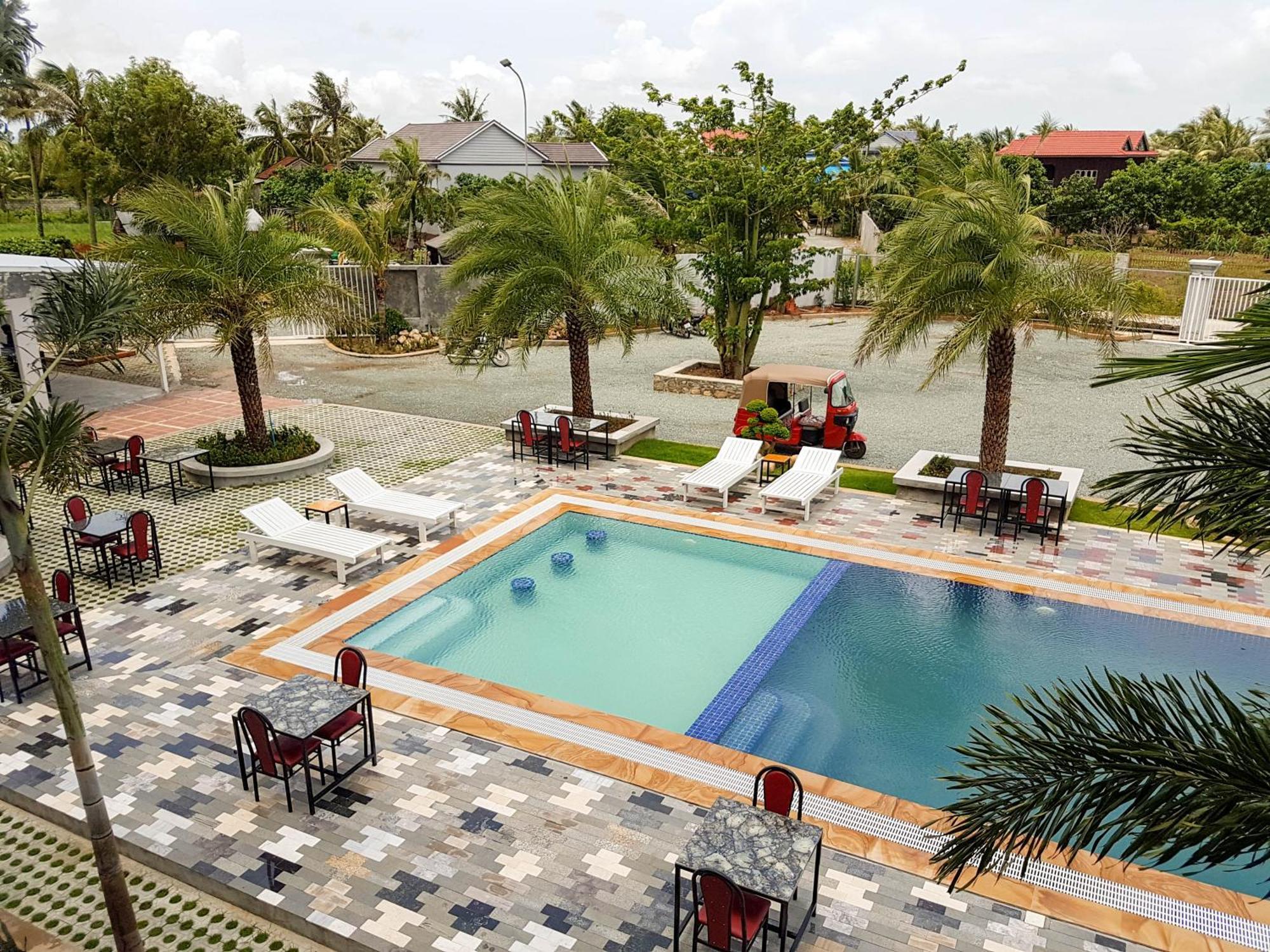 Two Moons Resort Kampot Exteriör bild